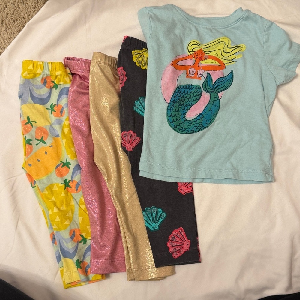 Old Navy Leggings and T-shirt